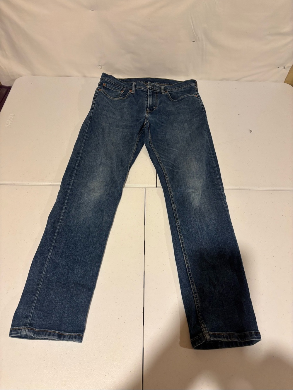 Levi’s 502 Men’s Size 31x32 Regular Tapered Fit Slim Straight Blue Denim Jeans